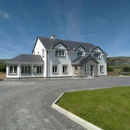 Burren Rock Farmhouse B&B Turlough  Buitenkant foto