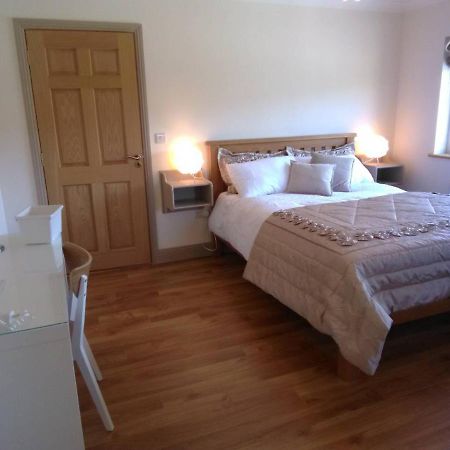 Burren Rock Farmhouse B&B Turlough  Buitenkant foto