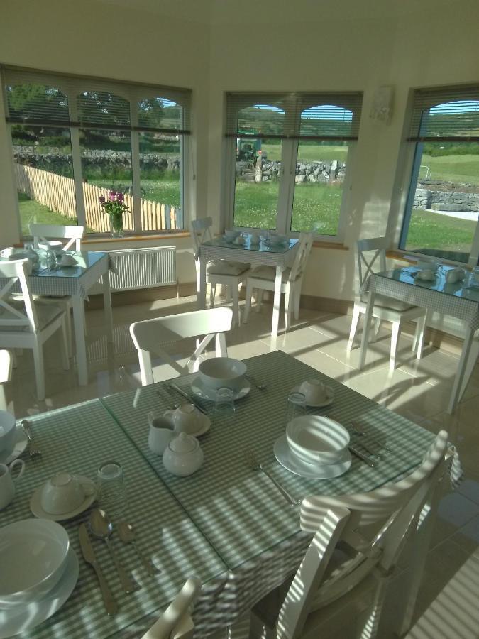Burren Rock Farmhouse B&B Turlough  Buitenkant foto