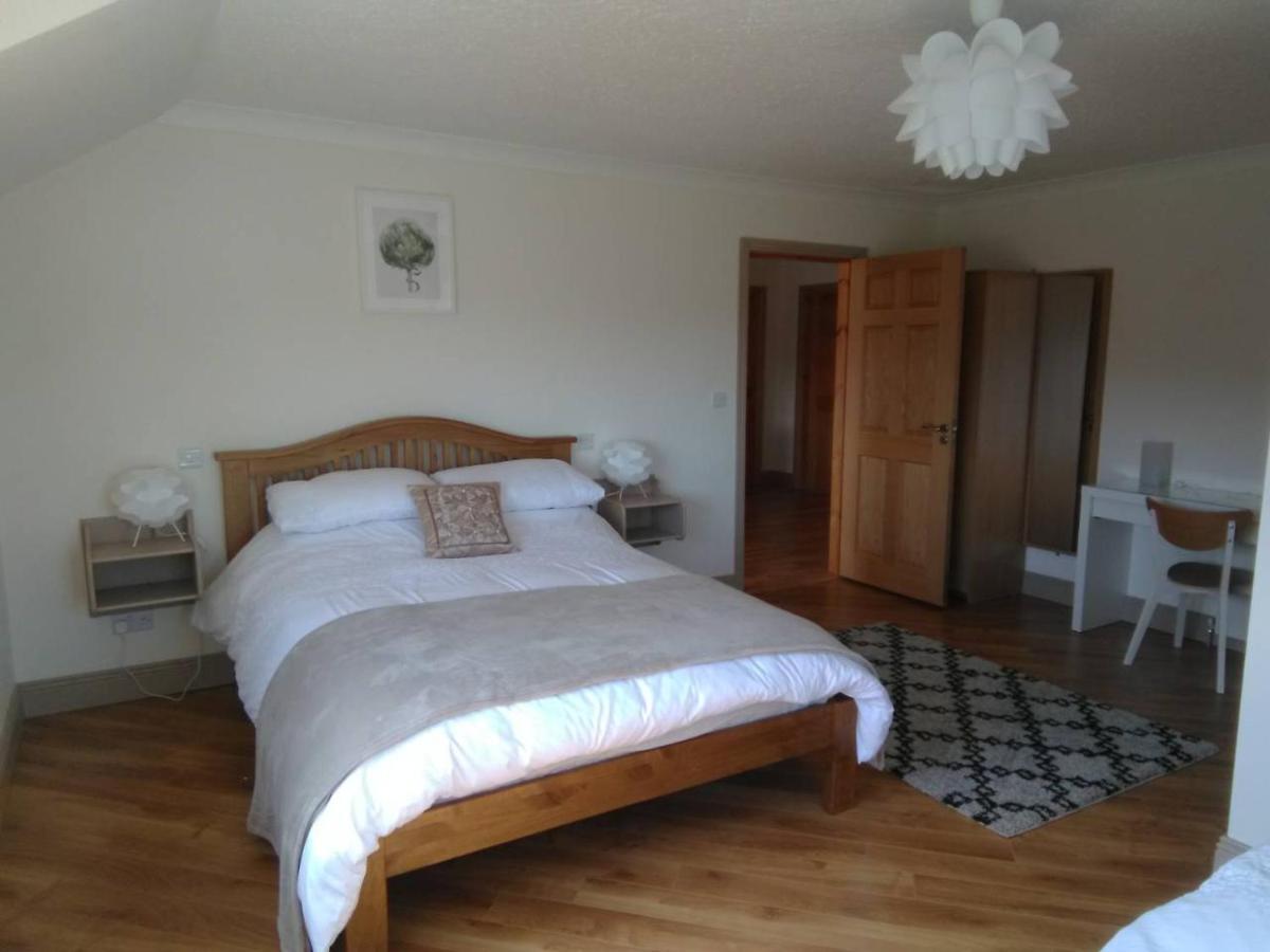 Burren Rock Farmhouse B&B Turlough  Buitenkant foto